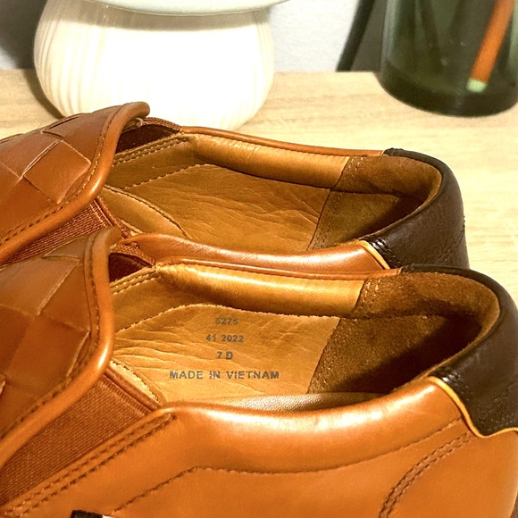 Allen Edmonds Brown Leather Loafers with White Sole main image 6